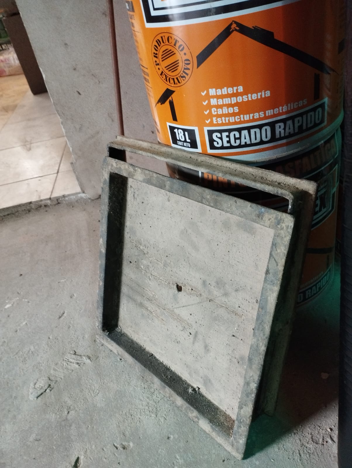 TAPA CAMARA 25 X 25 HºFUND.